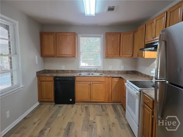 $1,800 | 8 Ronnie Avenue, Savannah, GA 31408