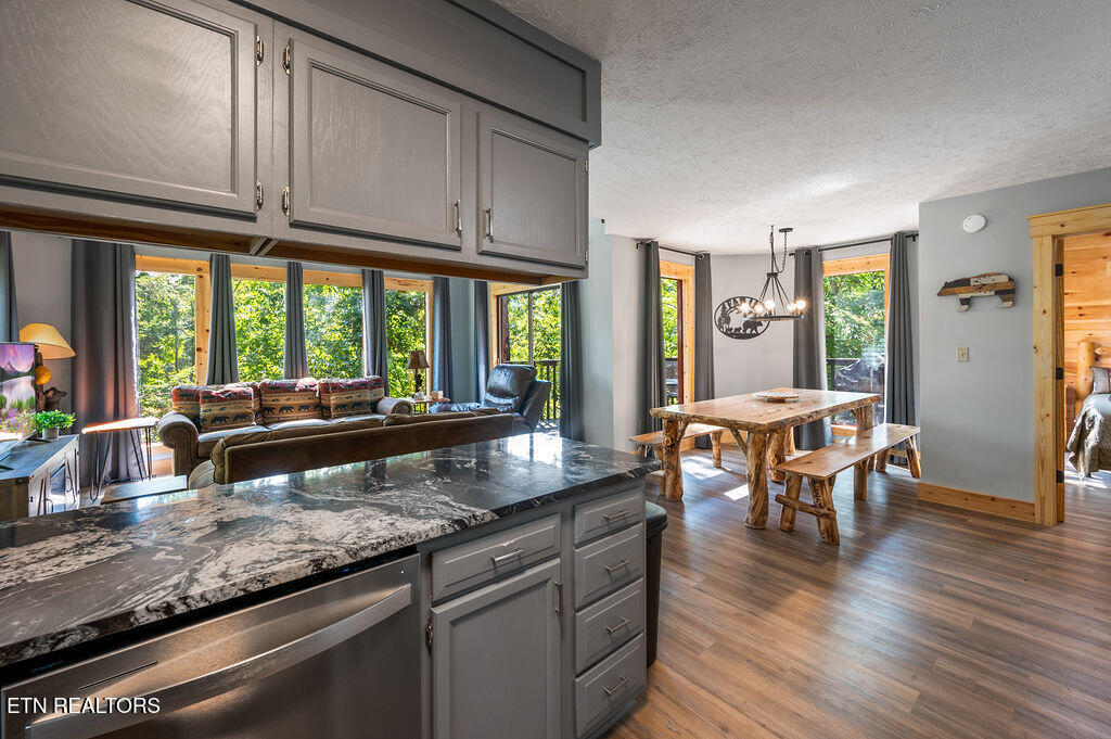 3523 Brook Stone Way Pigeon Forge, TN 37863 - Photo 5 of 34 DSC_5683