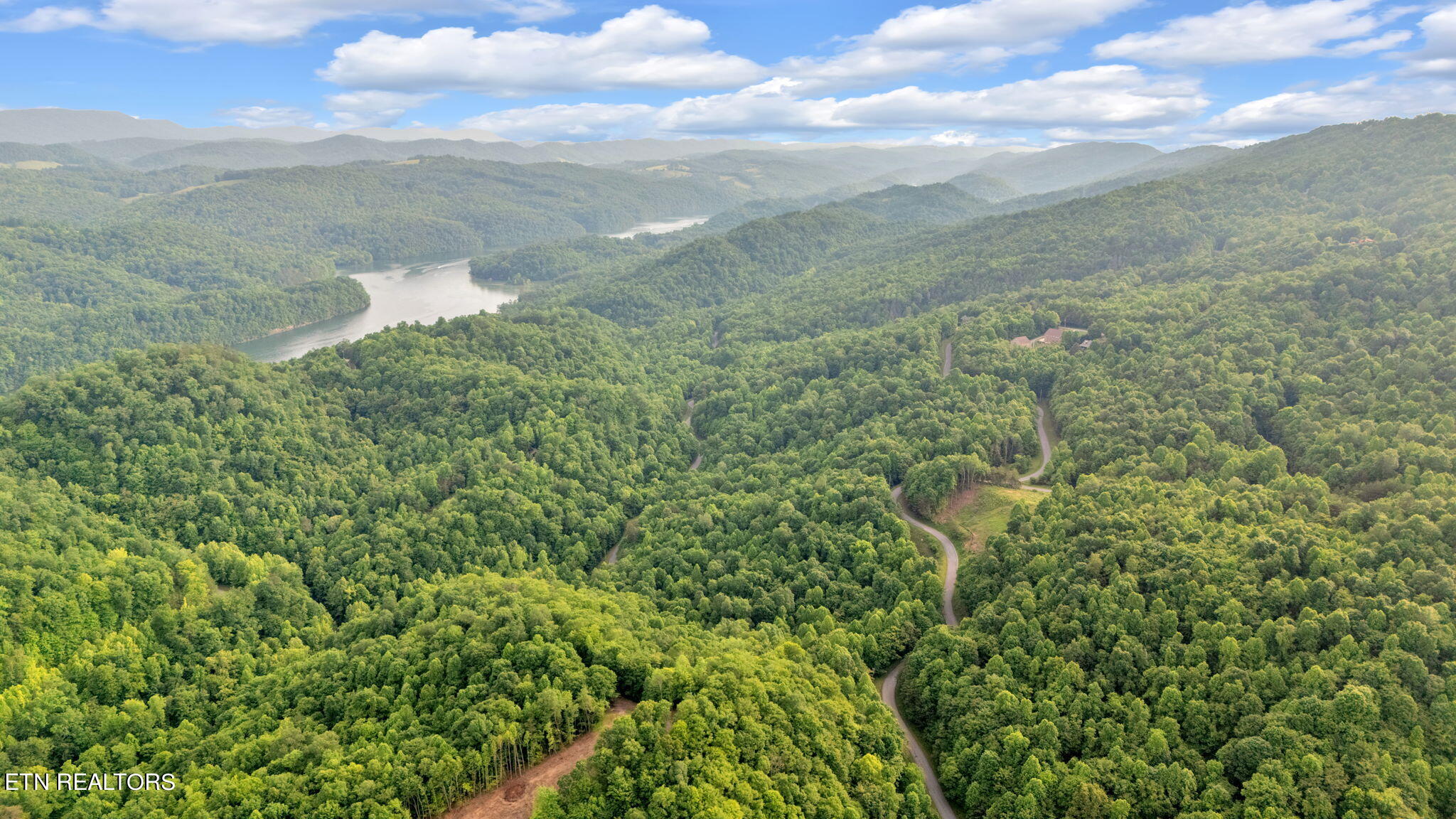 95 Chimney Rock Road New Tazewell, TN 37825 - Photo 8 of 20 10-web-or-mls-DJI_20240117090531_0224_D