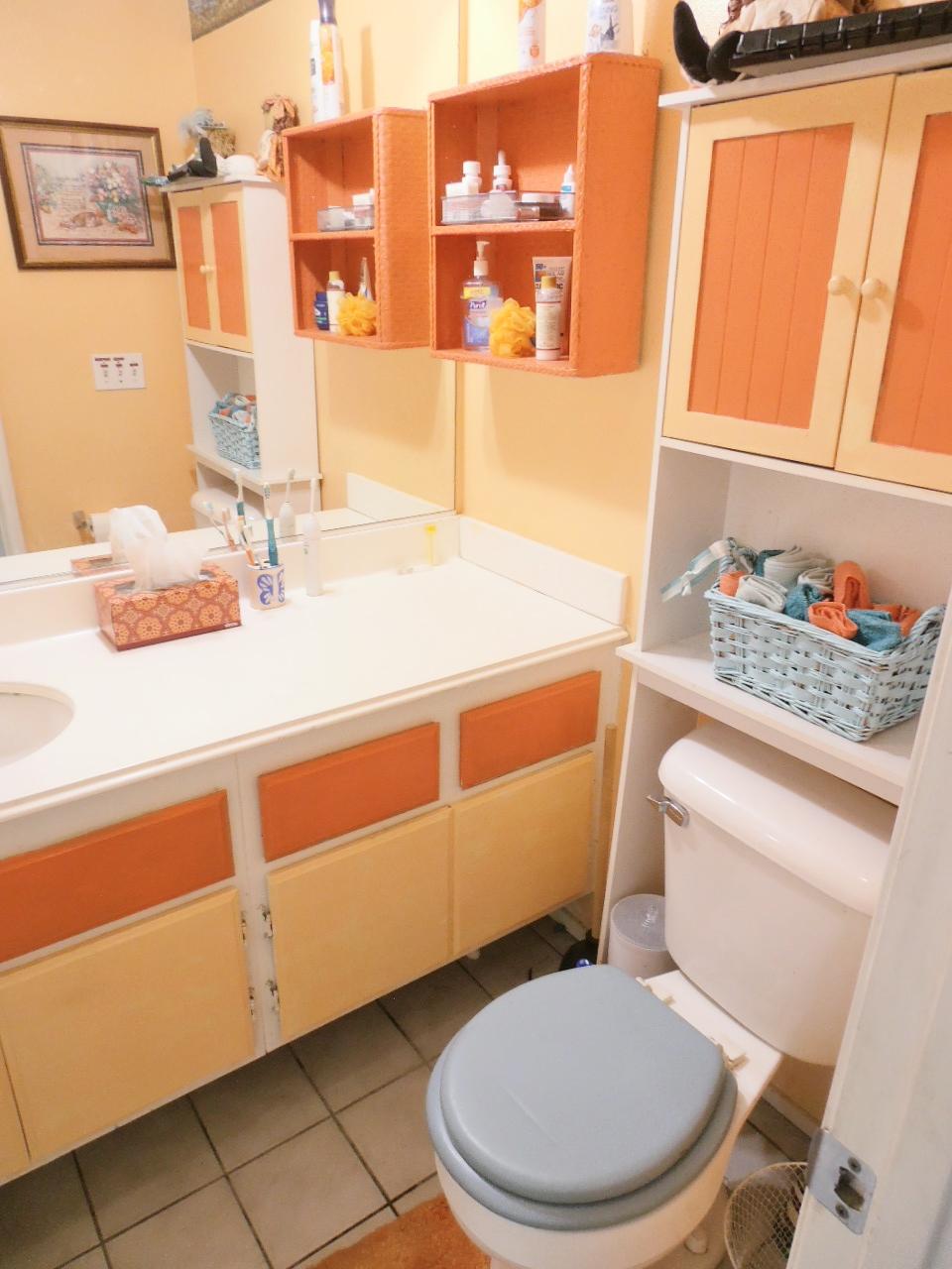 2307 Mint Way Oxnard, CA 93036 - Photo 14 of 39 a bathroom with a sink a toilet and shower