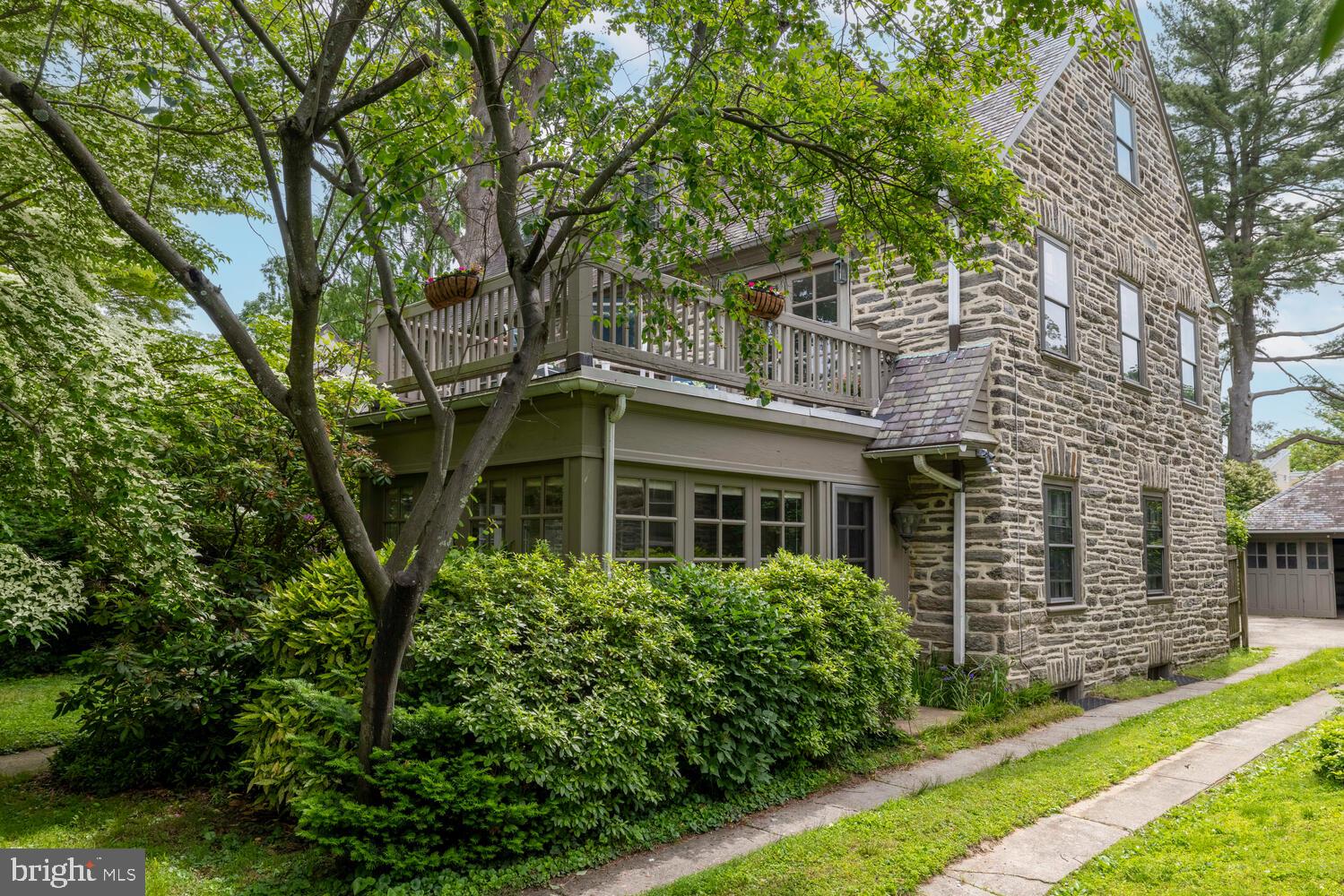 538 West Ellet Street Philadelphia, PA 19119 - Photo 3 of 41