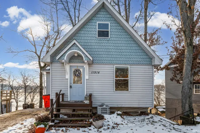 $315,000 | 11914 West Breezy Point Drive, Monticello, IN 47960