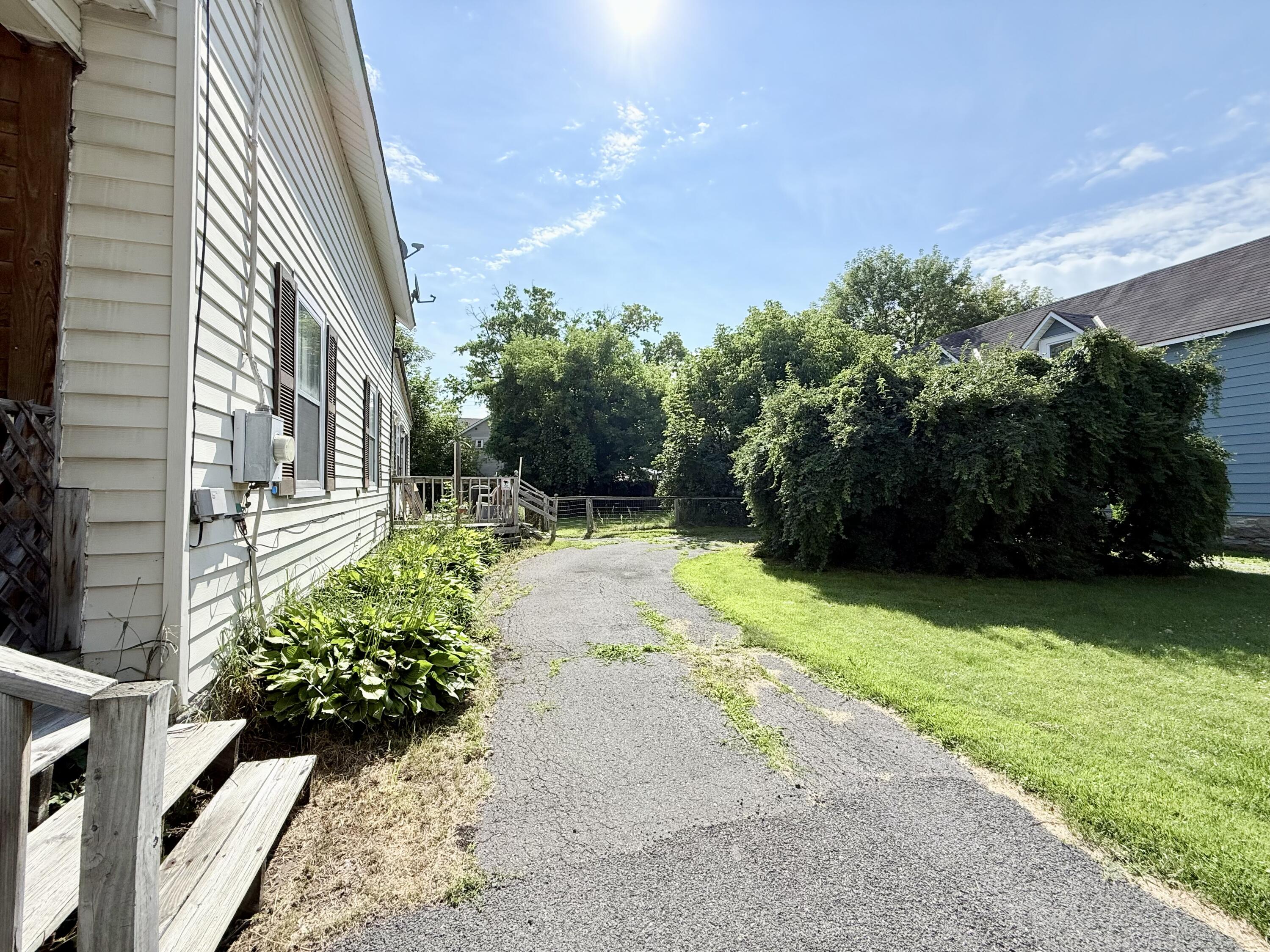 14 Champlain Street Plattsburgh, NY 12901 - Photo 7 of 16