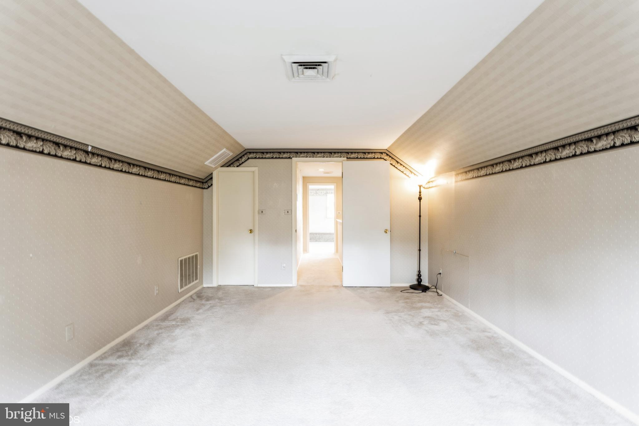 7920 Long Meadow Road Baltimore, MD 21208 - Photo 31 of 40 a view of an empty room
