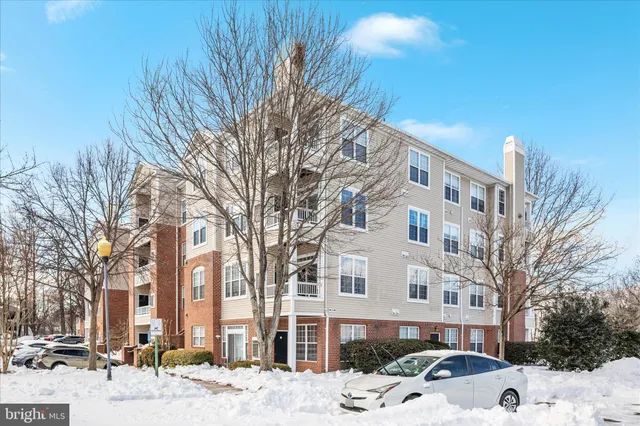 $397,000 | 4200 Mozart Brigade Lane, Unit N, Fairfax, VA 22033