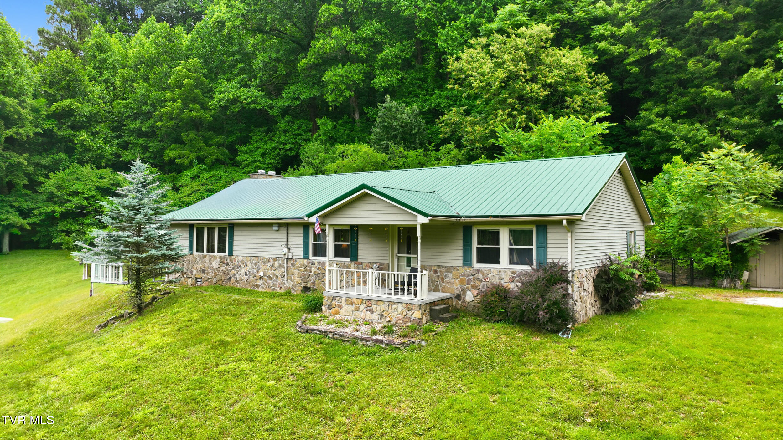 5100 Chandler Road Big Stone Gap, VA 24219 - Photo 1 of 42 2_5100 chandler rd-2