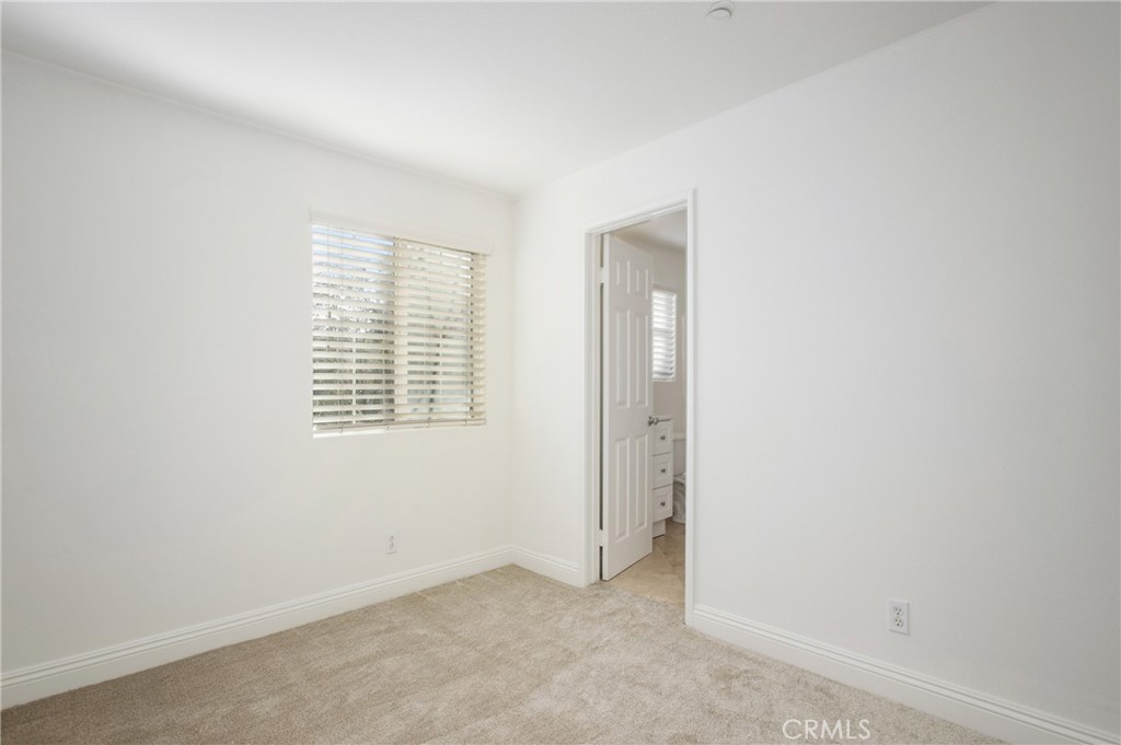 40 Platinum Circle Ladera Ranch, CA 92694 - Photo 9 of 15 an empty room with windows