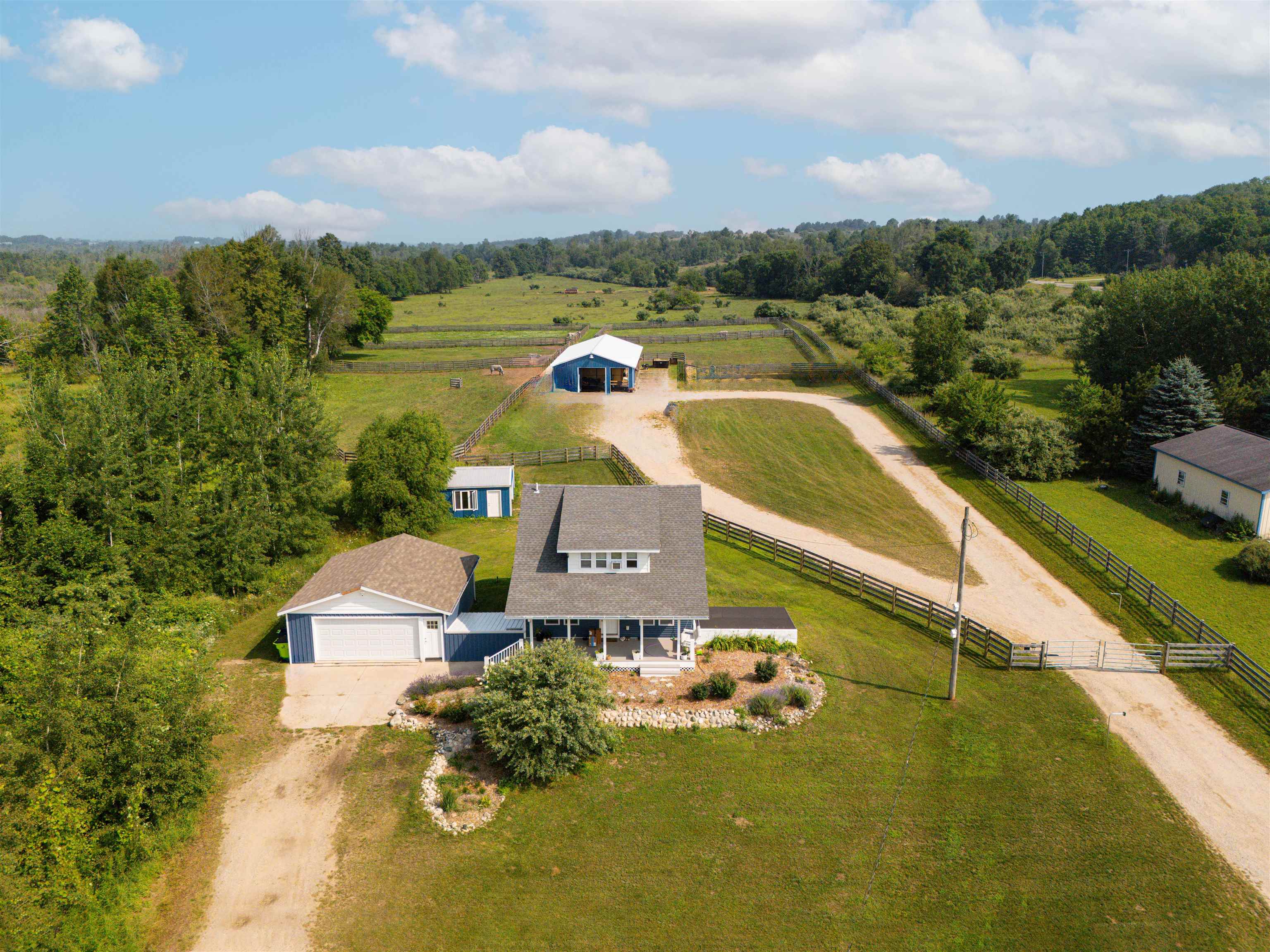 8325 Hawley Road Williamsburg, MI 49690 - Photo 8 of 11