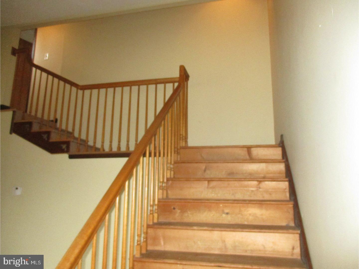 1473 Easton Road Warrington, PA 18976 - Photo 14 of 22 Hallway