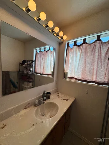 $259,900 | 603 Main Street, Filer, ID 83328