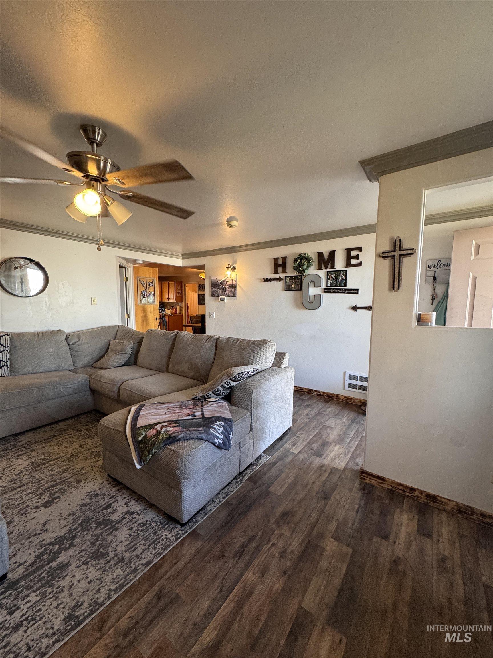 603 Main Street Filer, ID 83328 - Photo 8 of 34