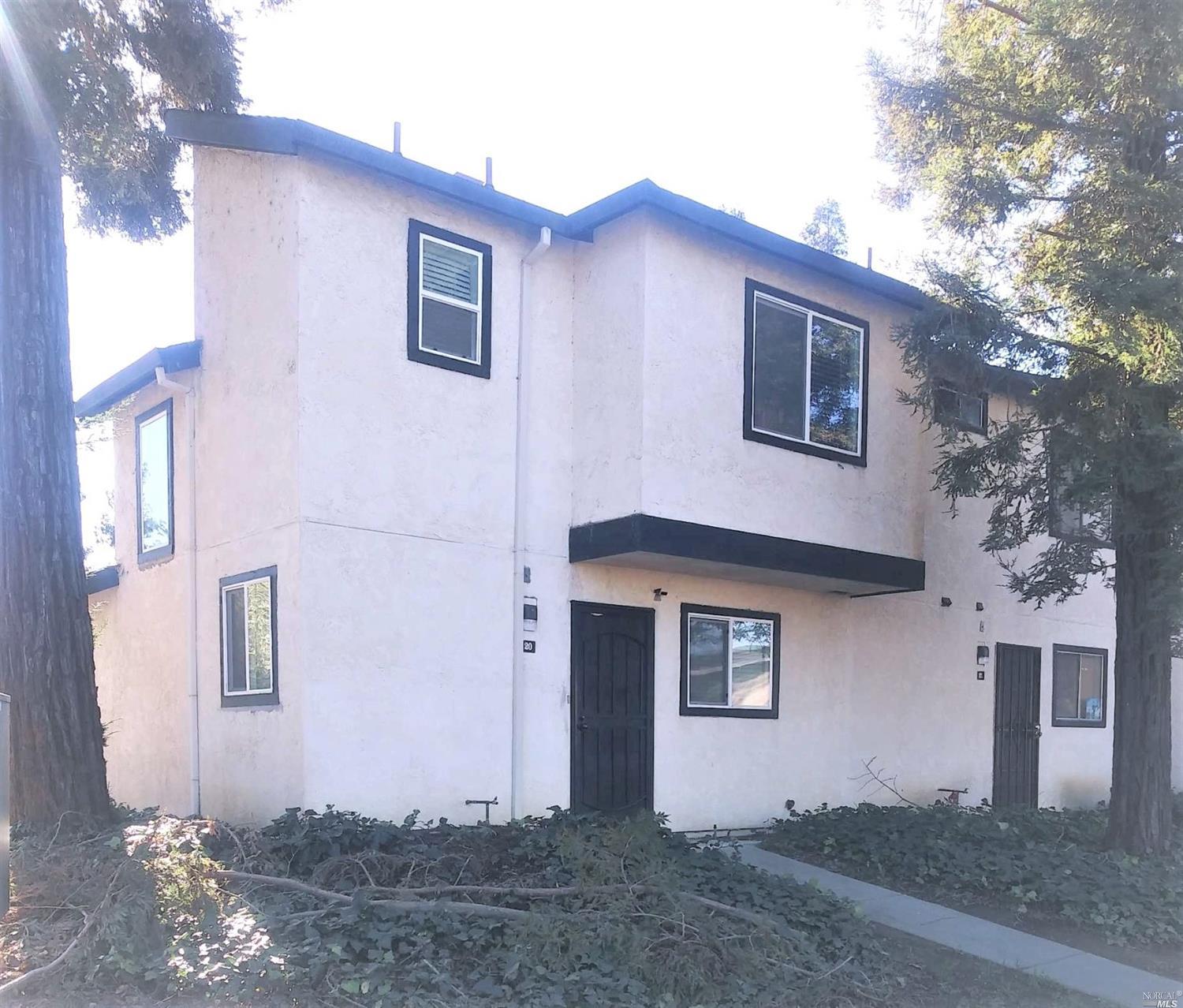 1970 Grande Circle, Unit 20 Fairfield, CA 94533 - Photo 1 of 1 a front view of a house with garden