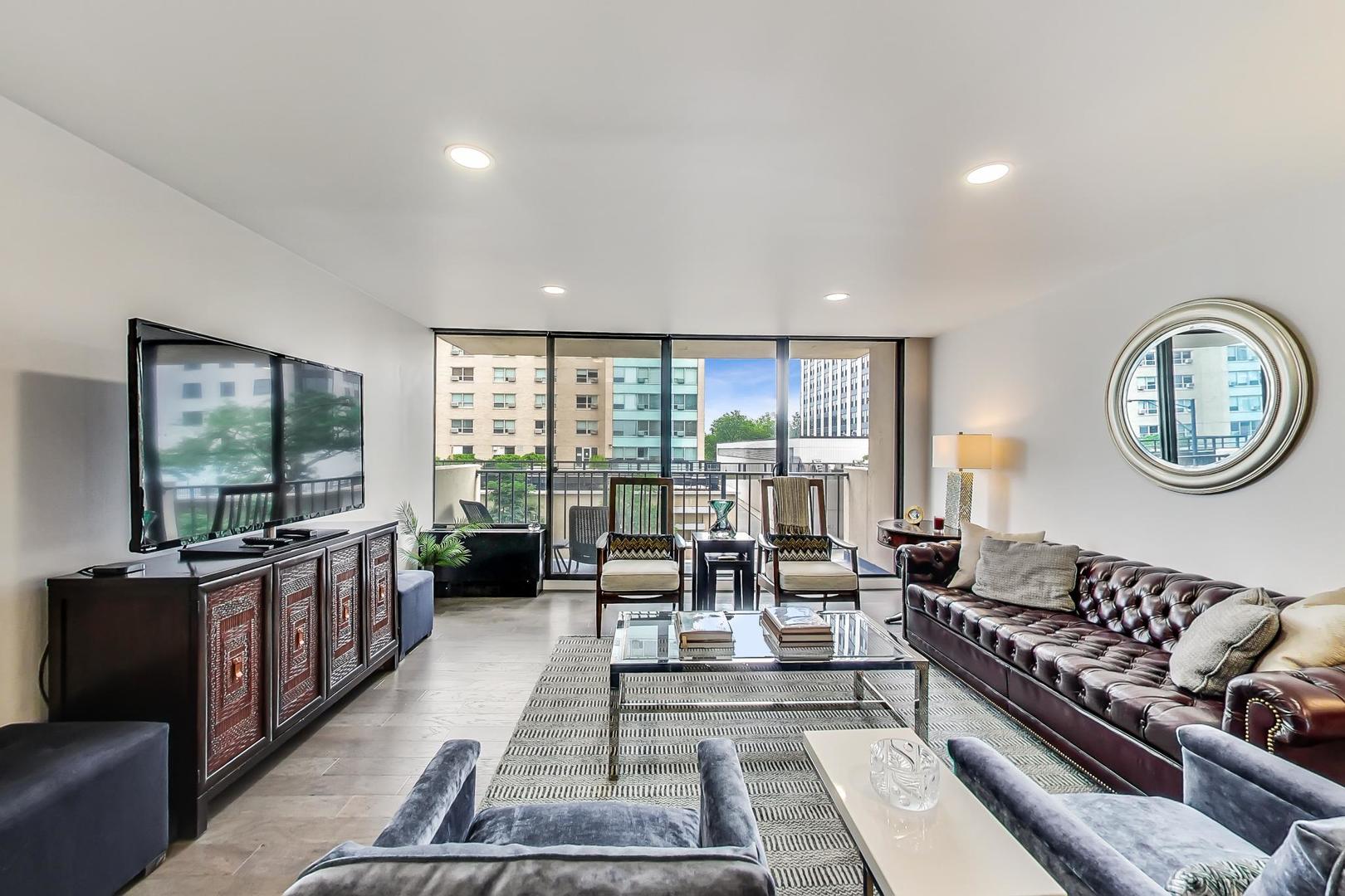 3150 North Sheridan Road, Unit 2A Chicago, IL 60657 - Photo 12 of 29