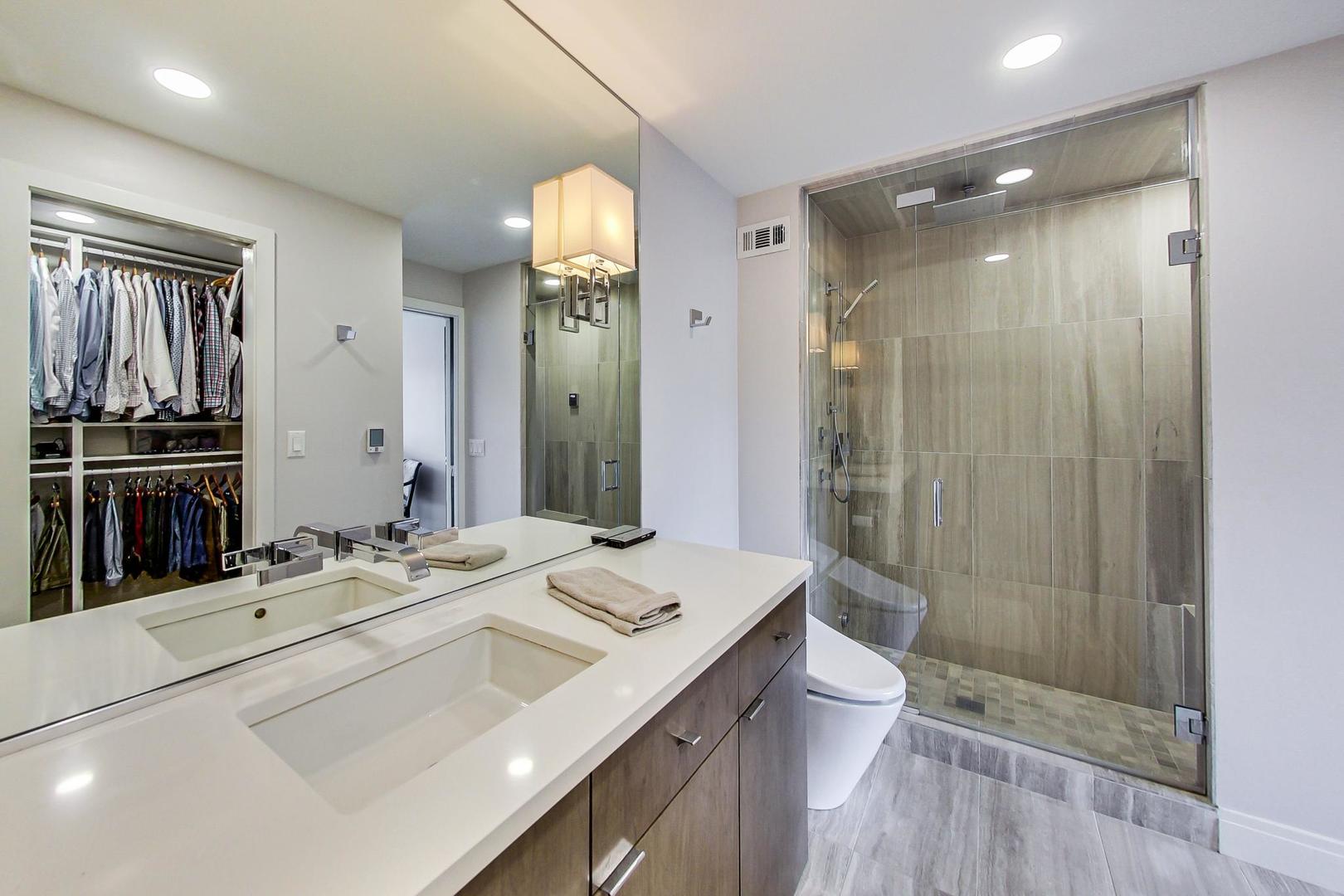 3150 North Sheridan Road, Unit 2A Chicago, IL 60657 - Photo 18 of 29