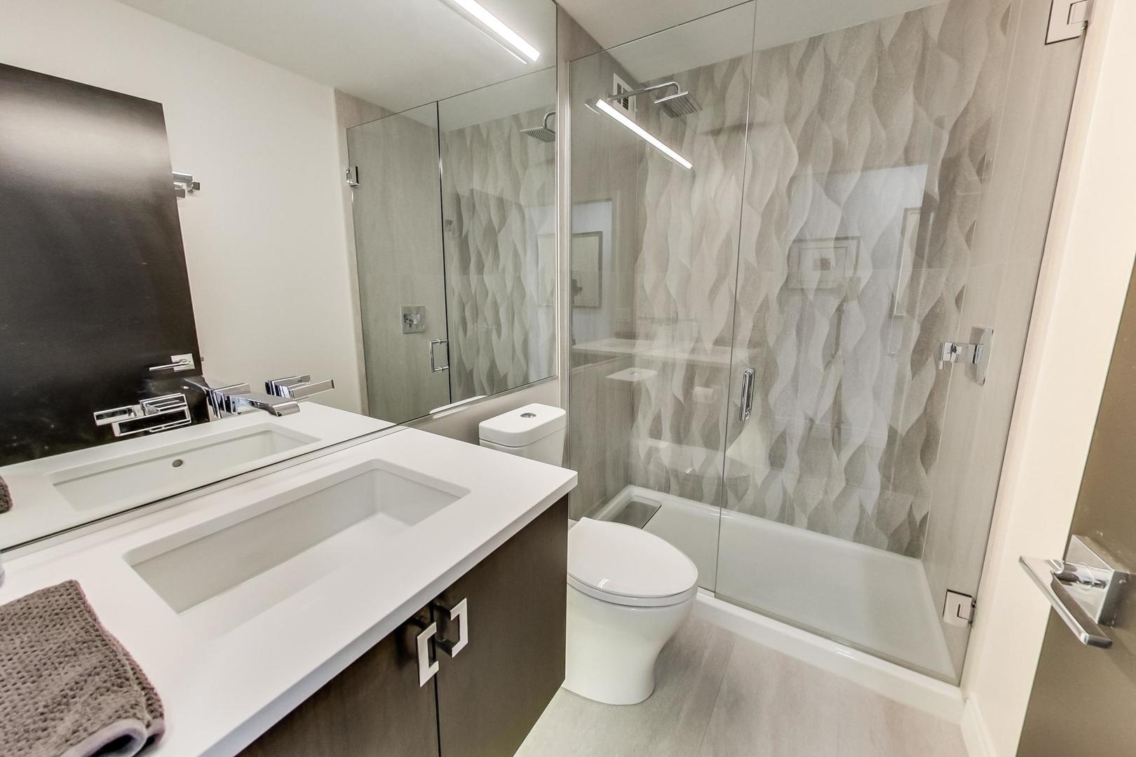 3150 North Sheridan Road, Unit 2A Chicago, IL 60657 - Photo 22 of 29