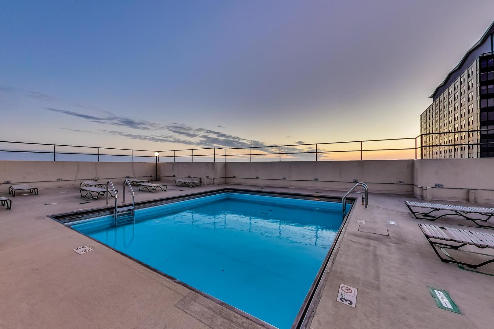 3150 North Sheridan Road, Unit 2A Chicago, IL 60657 - Photo 23 of 29