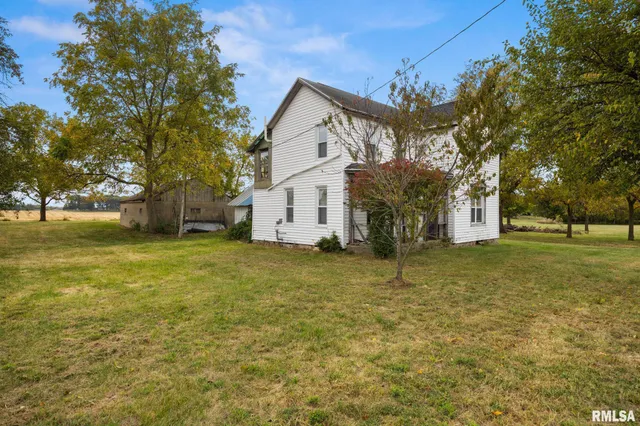 $130,000 | 25409 Schuck Road, Washington, IL 61571