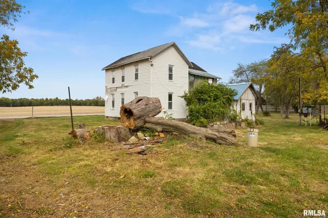 $130,000 | 25409 Schuck Road, Washington, IL 61571