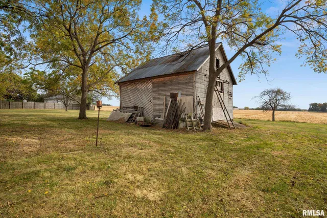 $130,000 | 25409 Schuck Road, Washington, IL 61571