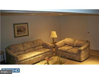 1735 Fitzwatertown Road Willow Grove, PA 19090 - Photo 7 of 11 Gallery Image 7