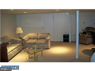 1735 Fitzwatertown Road Willow Grove, PA 19090 - Photo 8 of 11 Gallery Image 8