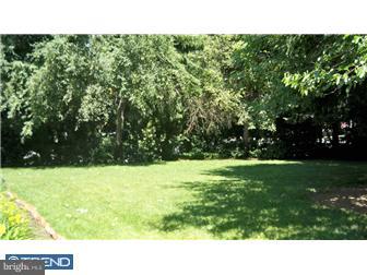 1735 Fitzwatertown Road Willow Grove, PA 19090 - Photo 9 of 11 Gallery Image 9