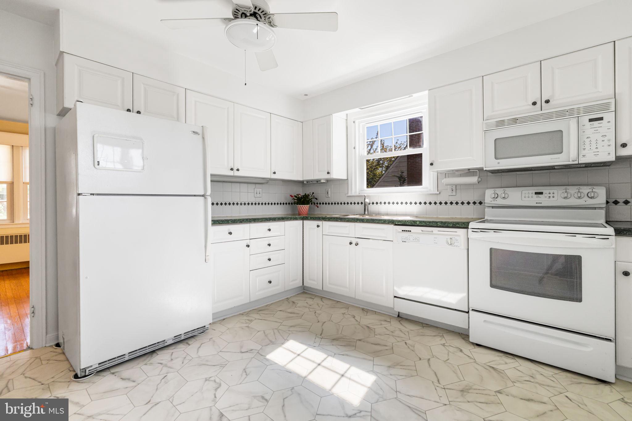 2134 Benezet Road Abington, PA 19001 - Photo 10 of 34 Kitchen
