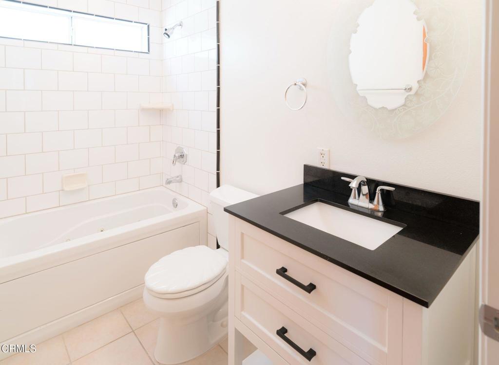 4037 Sunset Lane Oxnard, CA 93035 - Photo 13 of 28 13