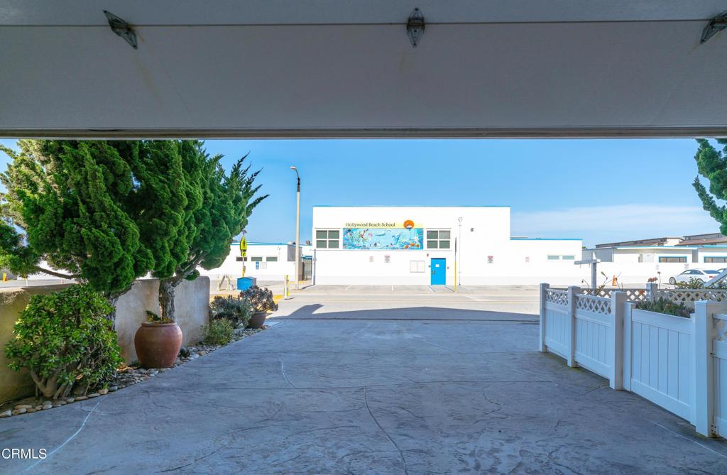 4037 Sunset Lane Oxnard, CA 93035 - Photo 24 of 28 24