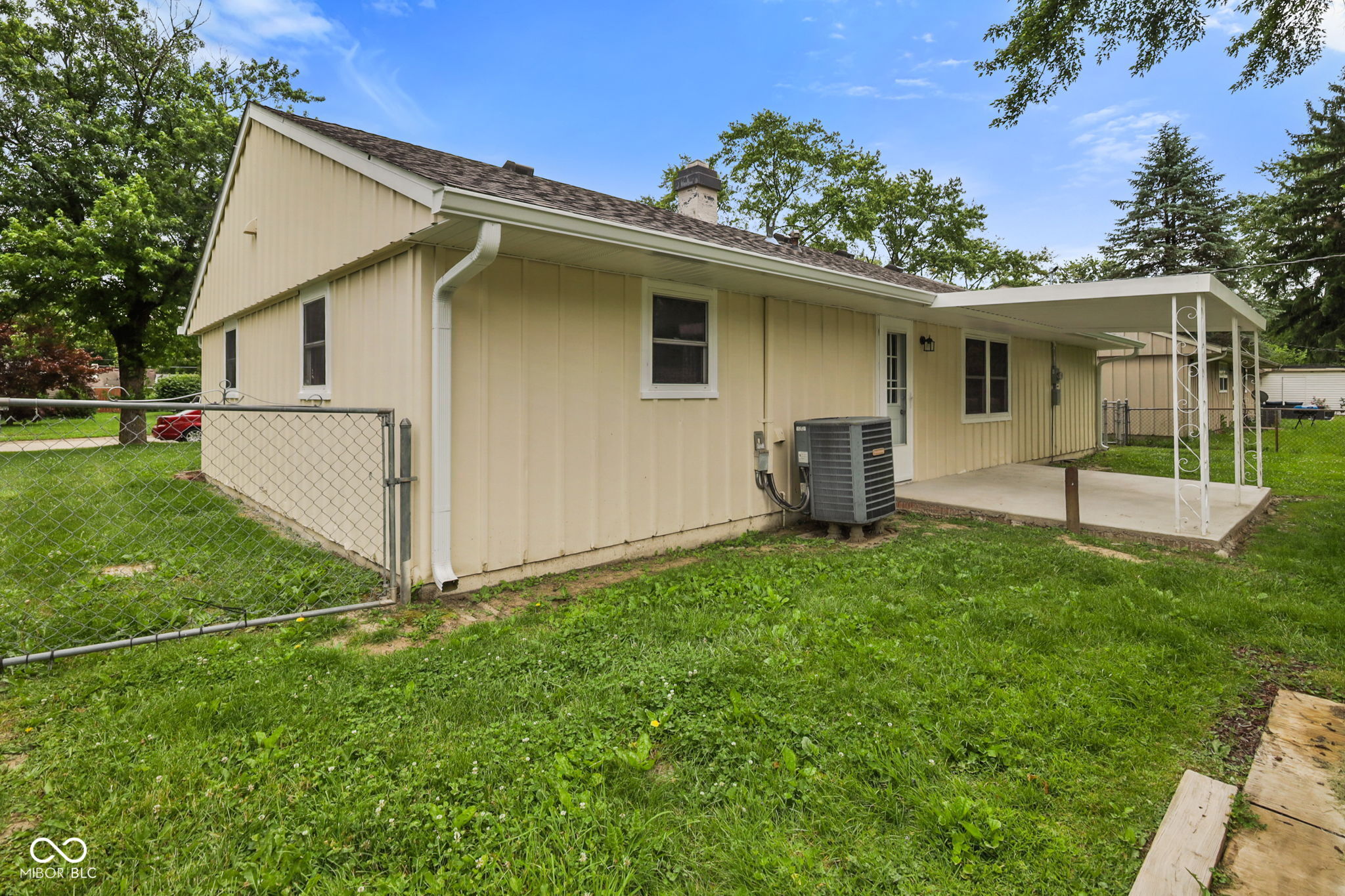 1317 Bramble Way Anderson, IN 46011 - Photo 6 of 31