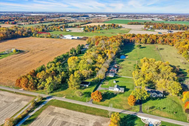 $425,000 | 1548 North Franklin Road, Greenwood, IN 46143
