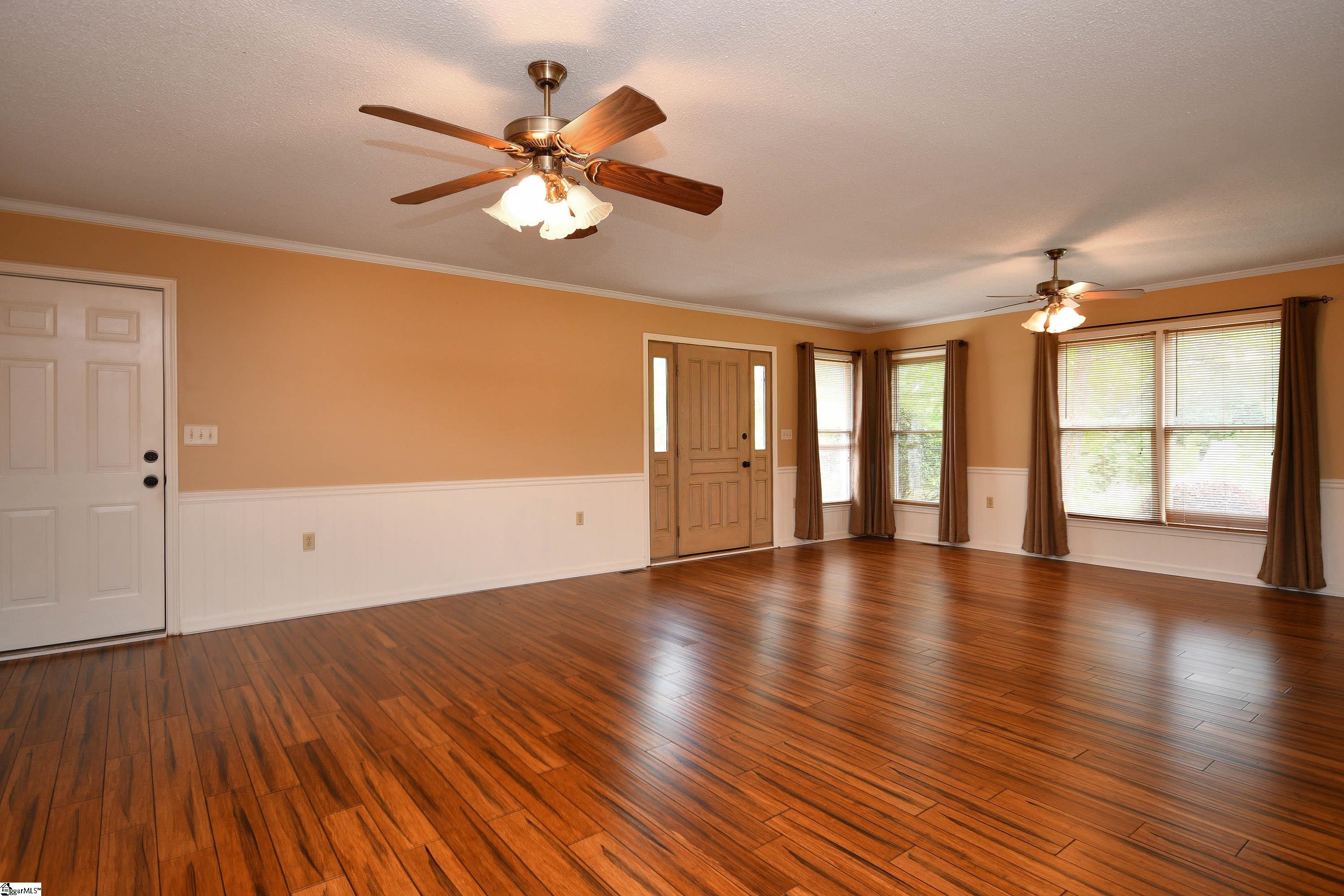300 Packridge Road Taylors, SC 29687 - Photo 12 of 36