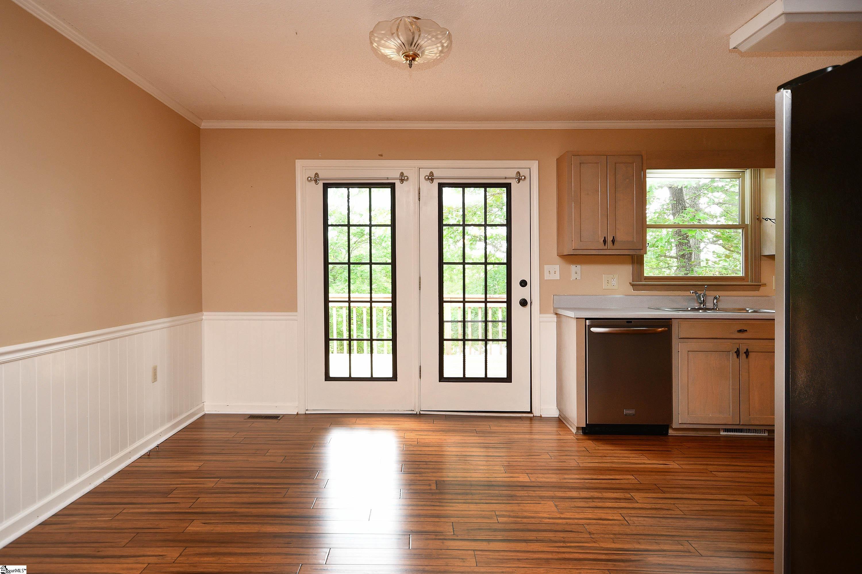 300 Packridge Road Taylors, SC 29687 - Photo 13 of 36