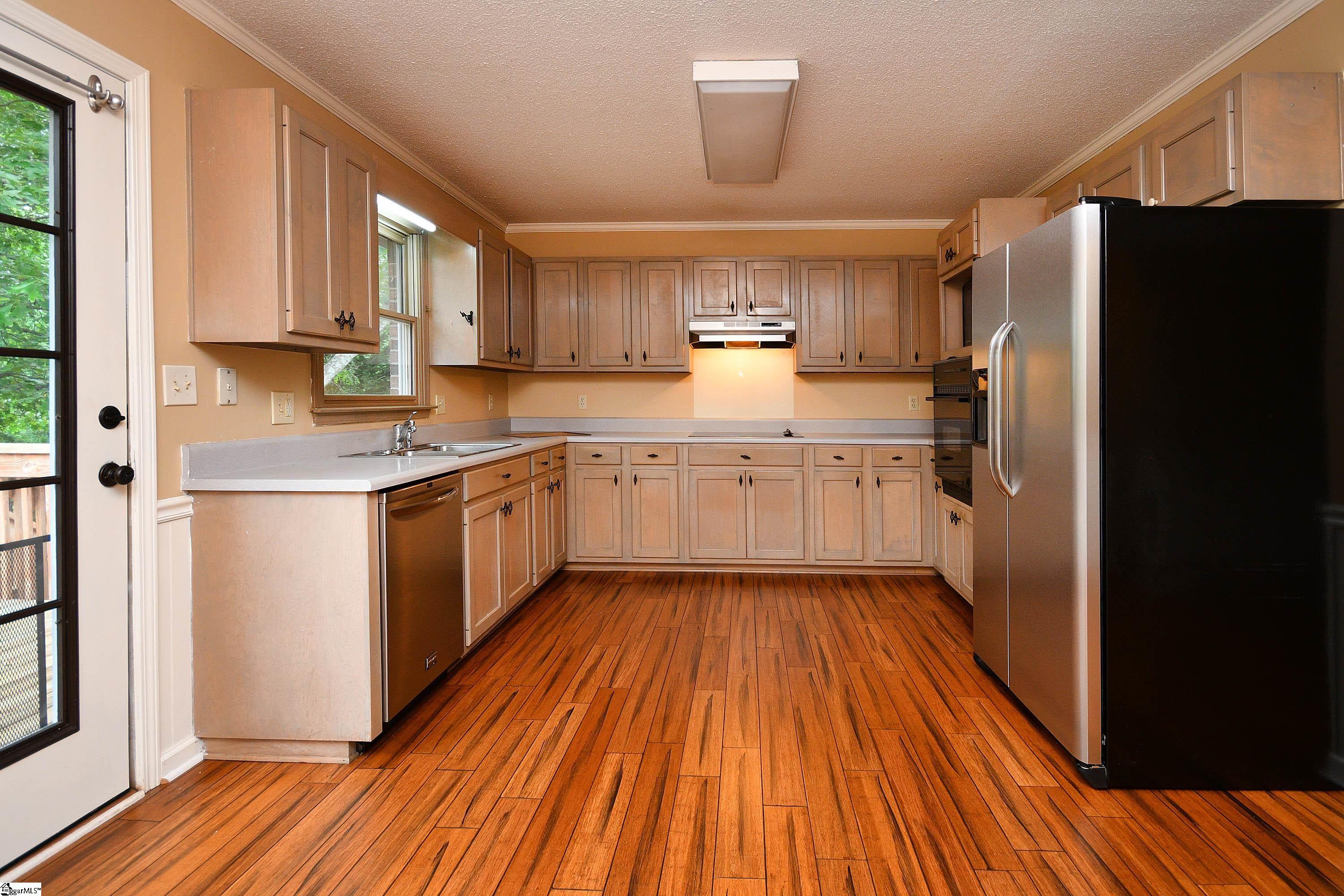 300 Packridge Road Taylors, SC 29687 - Photo 14 of 36