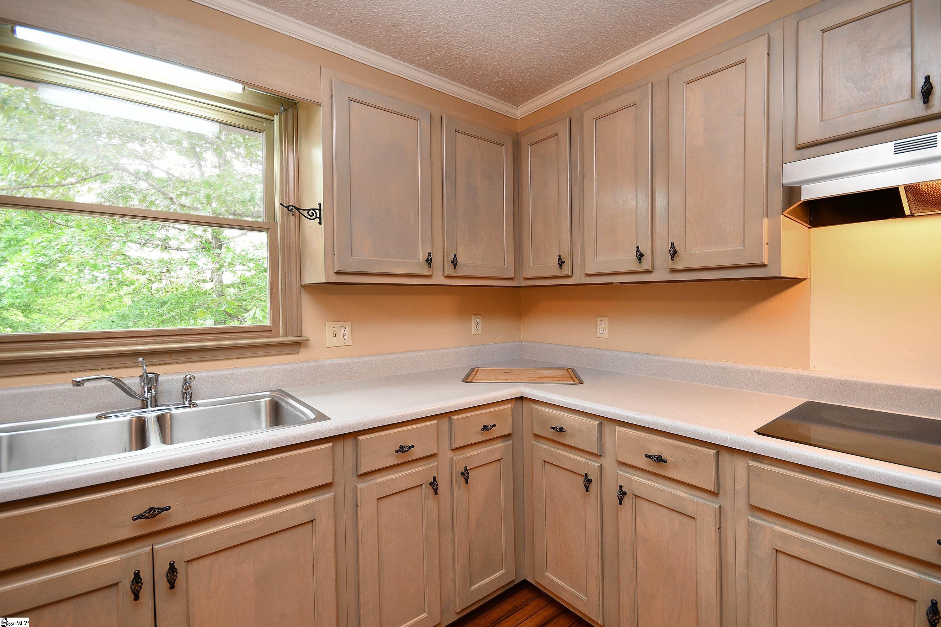 300 Packridge Road Taylors, SC 29687 - Photo 18 of 36