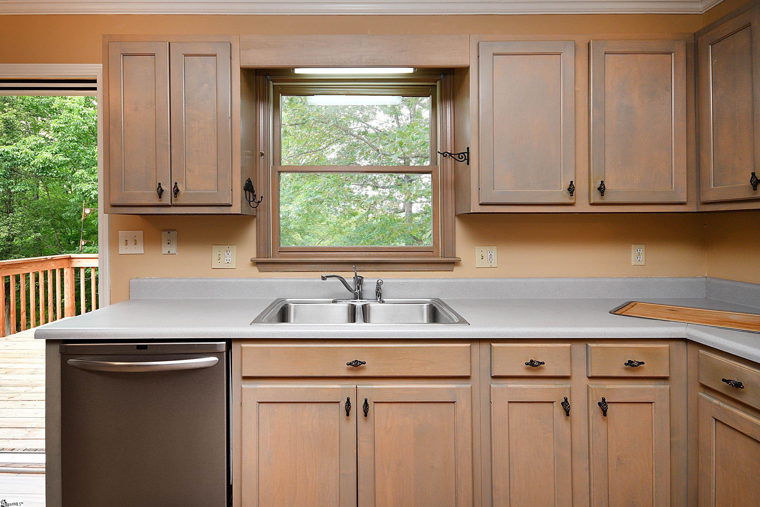 300 Packridge Road Taylors, SC 29687 - Photo 21 of 36
