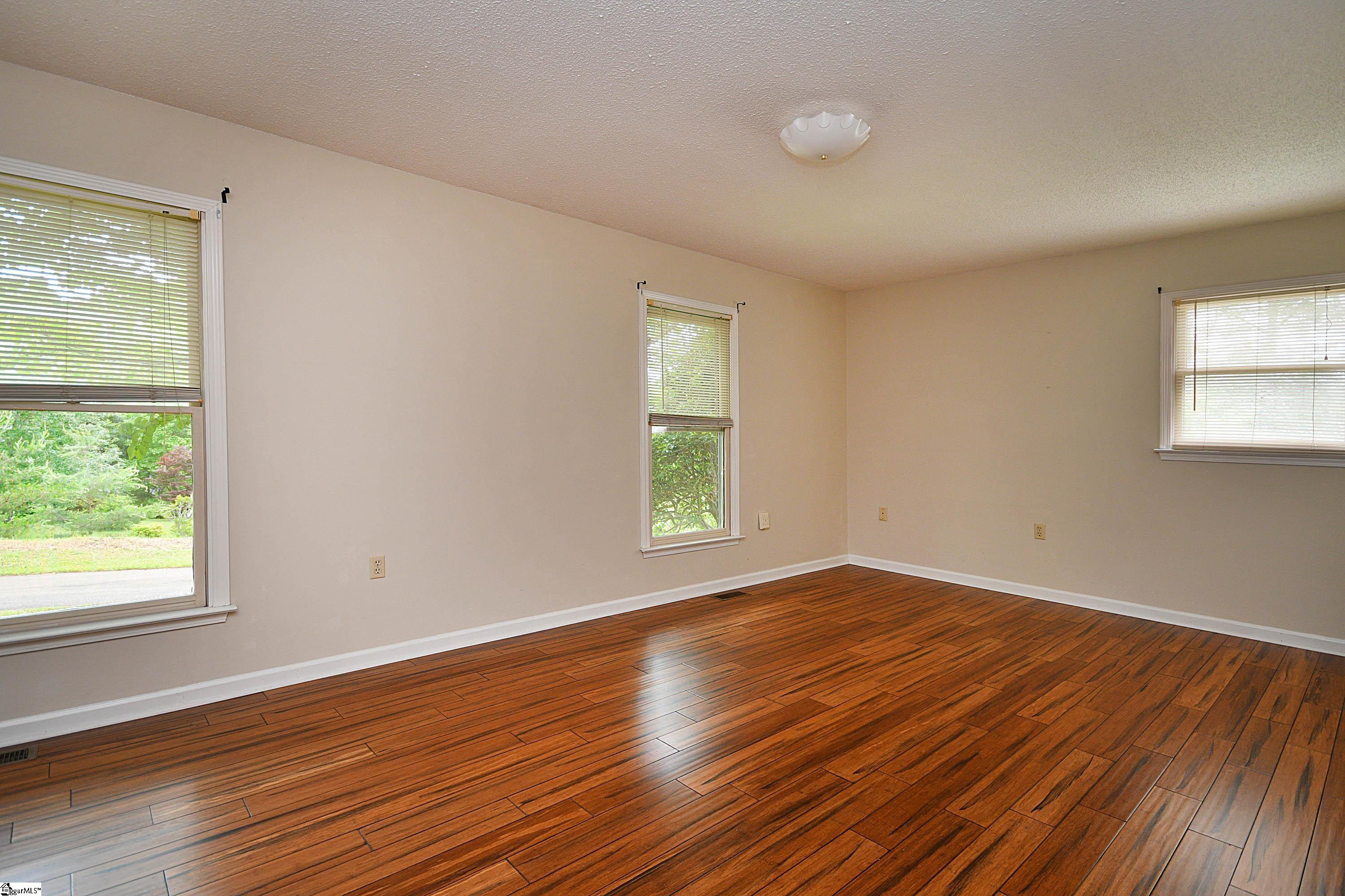 300 Packridge Road Taylors, SC 29687 - Photo 27 of 36
