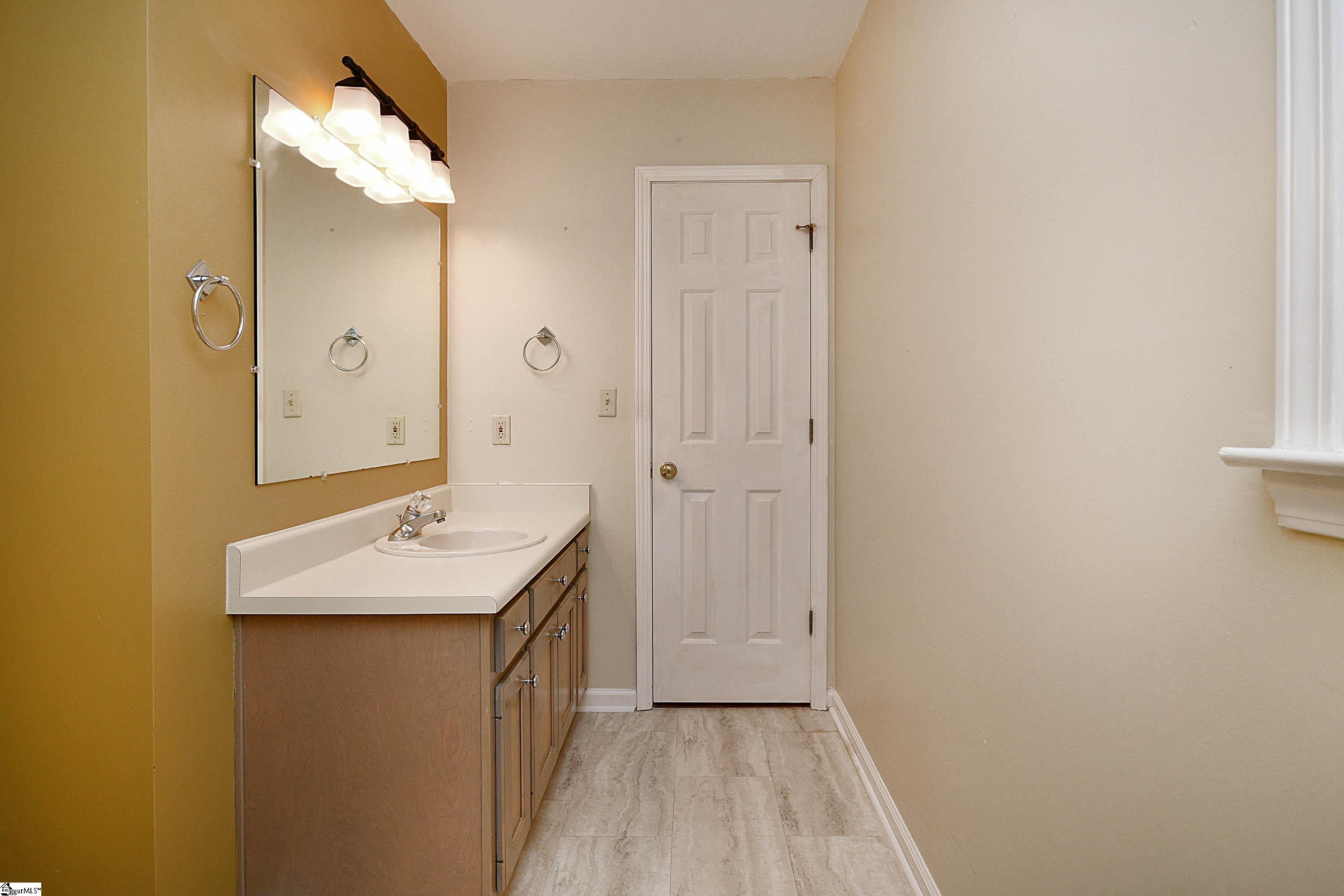 300 Packridge Road Taylors, SC 29687 - Photo 34 of 36