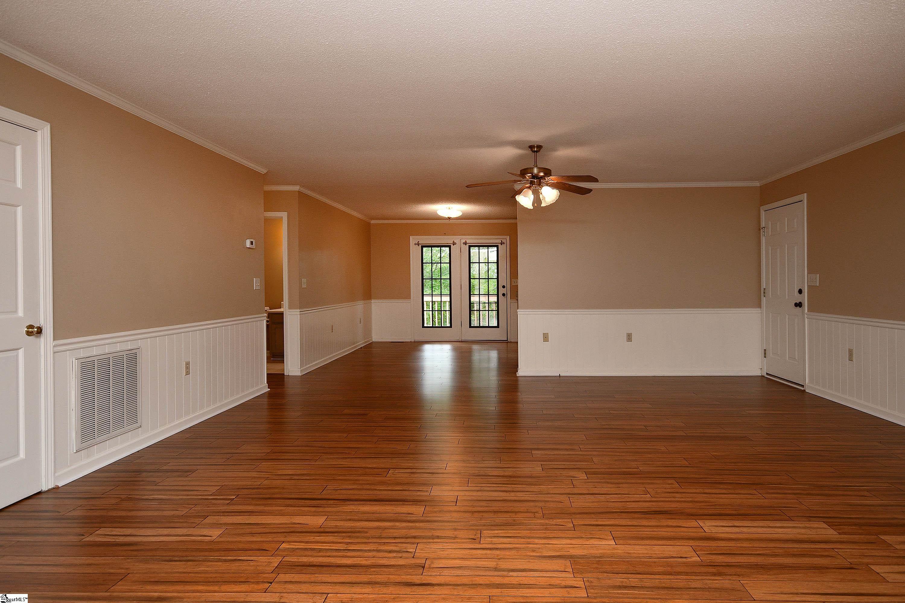 300 Packridge Road Taylors, SC 29687 - Photo 9 of 36