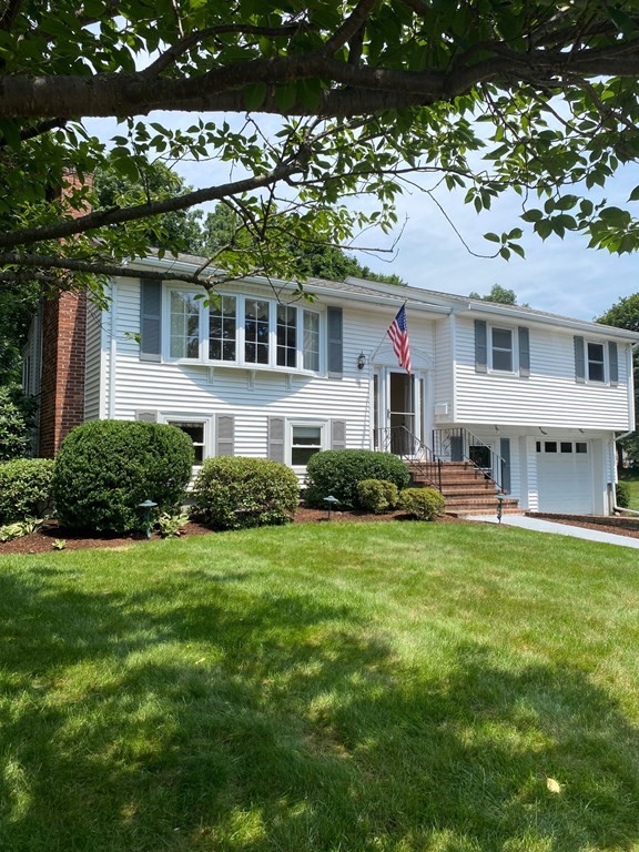 9 Adrienne Road Walpole, MA 02032 - Photo 1 of 36 Gallery Image 1
