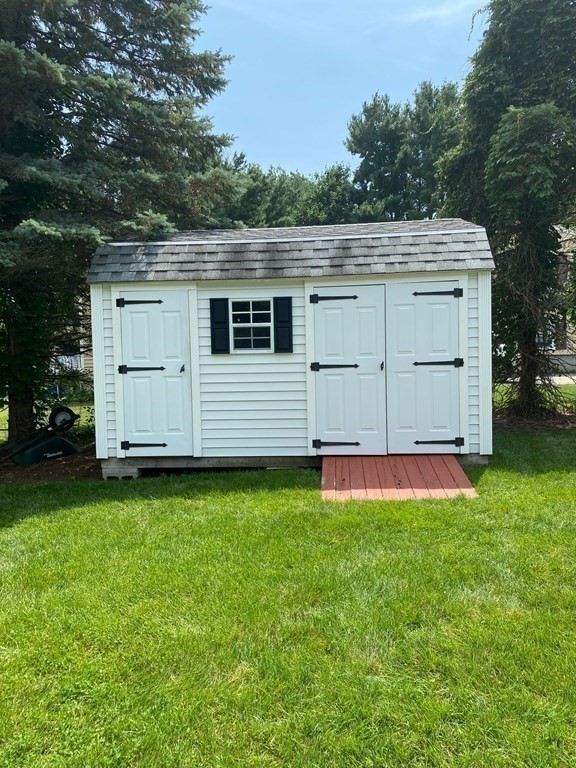 9 Adrienne Road Walpole, MA 02032 - Photo 36 of 36 Gallery Image 36
