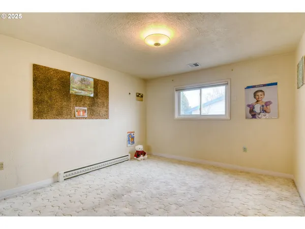 $349,000 | 444 North 3rd Street, Athena, OR 97813