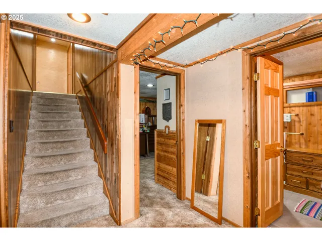 $359,000 | 444 North 3rd Street, Athena, OR 97813