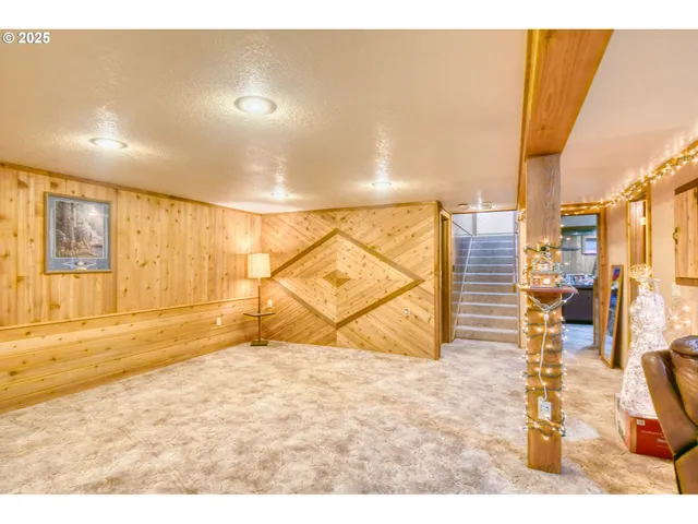 $359,000 | 444 North 3rd Street, Athena, OR 97813