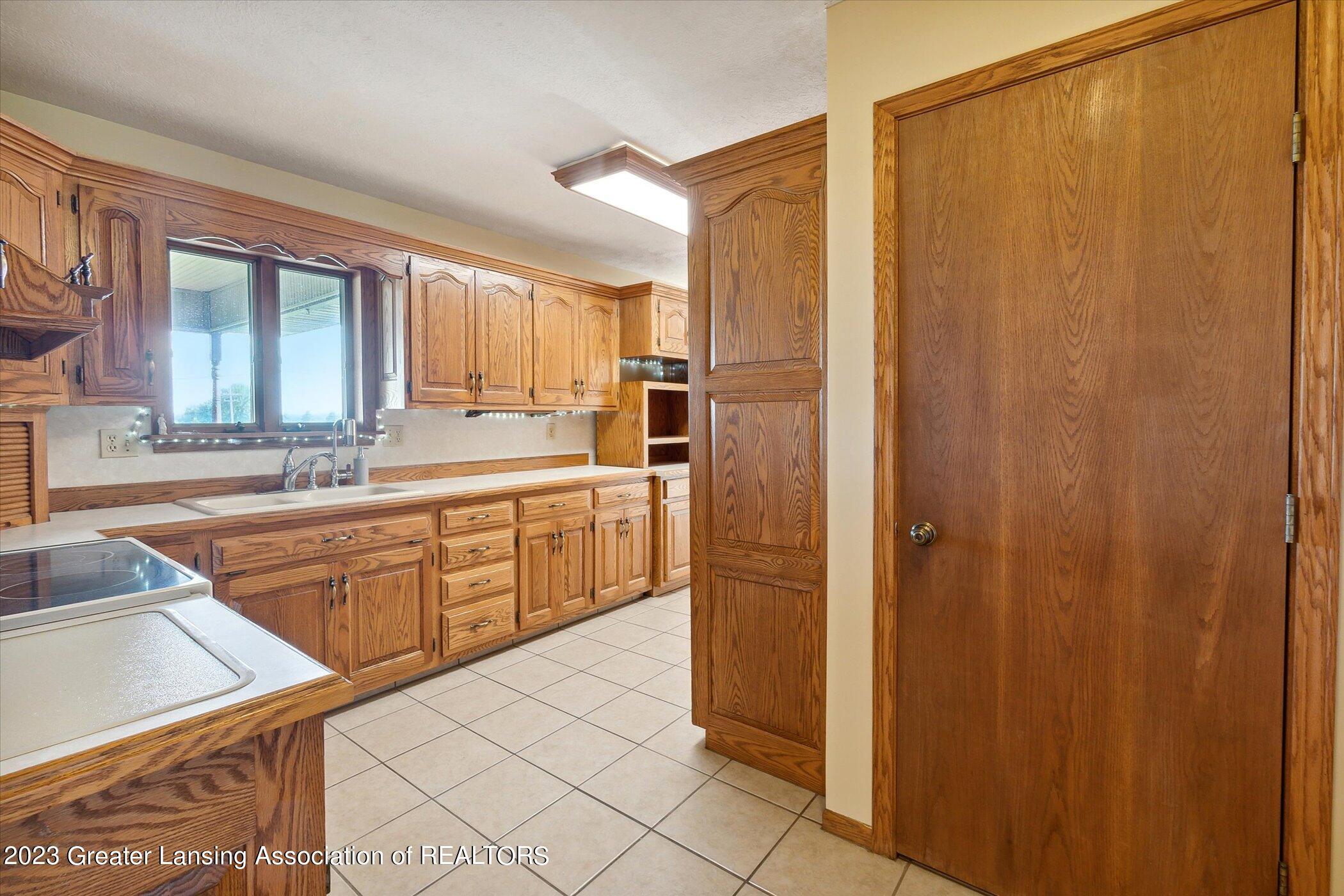 201 North Chester Road Charlotte, MI 48813 - Photo 14 of 49 14-201-N-Chester-Rd-Charlotte-MI-48813-W