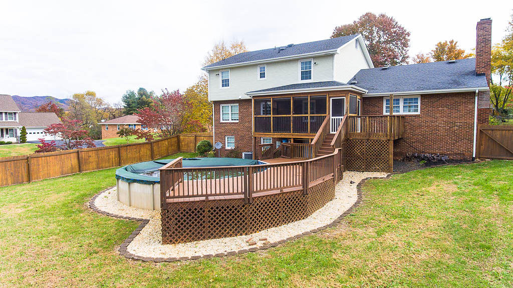 18 Stayman Road Roanoke, VA 24019 - Photo 6 of 41 DJI_0164