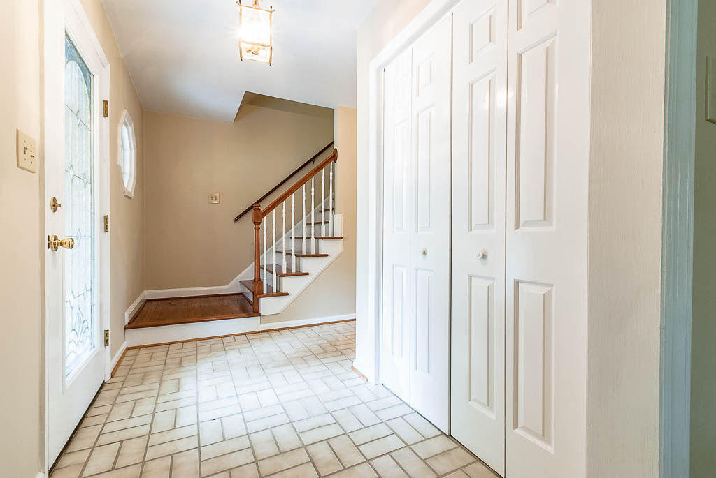 18 Stayman Road Roanoke, VA 24019 - Photo 10 of 41 DSC_0032-HDR