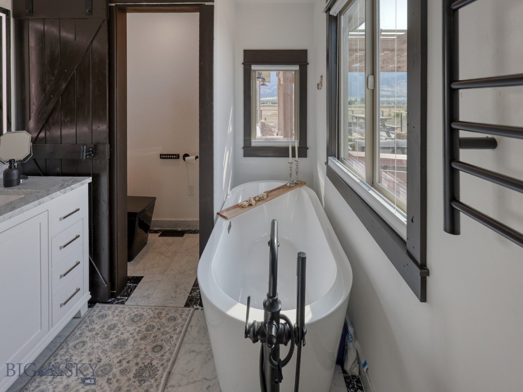 80 Glengarry Road Livingston, MT 59047 - Photo 27 of 79 Master Bathroom