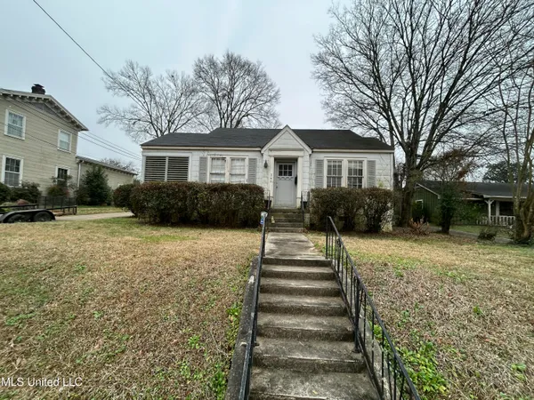 $159,500 | 366 East Center Street, Canton, MS 39046