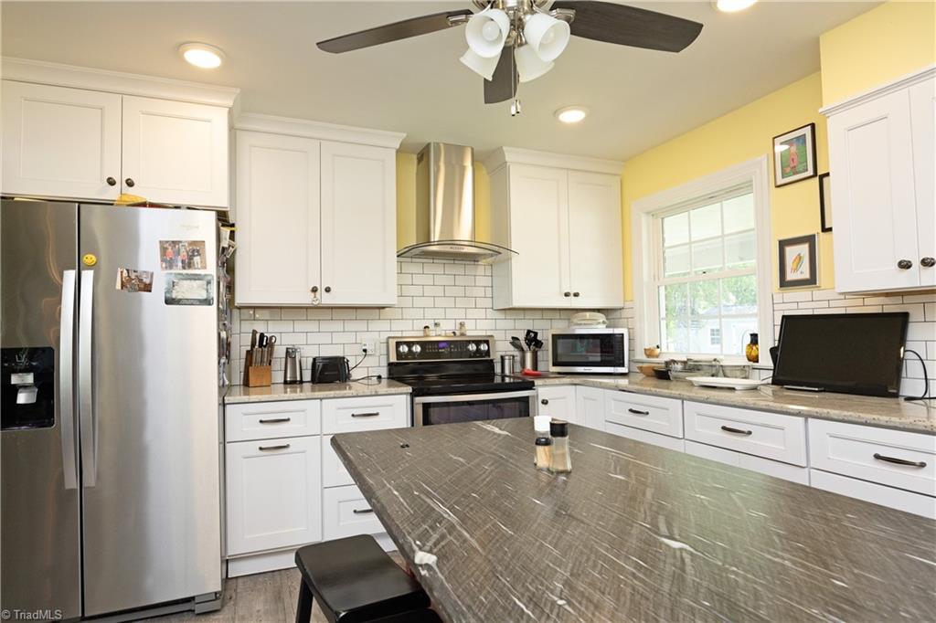6110 Union Ridge Road Burlington, NC 27217 - Photo 12 of 47 Kitchen